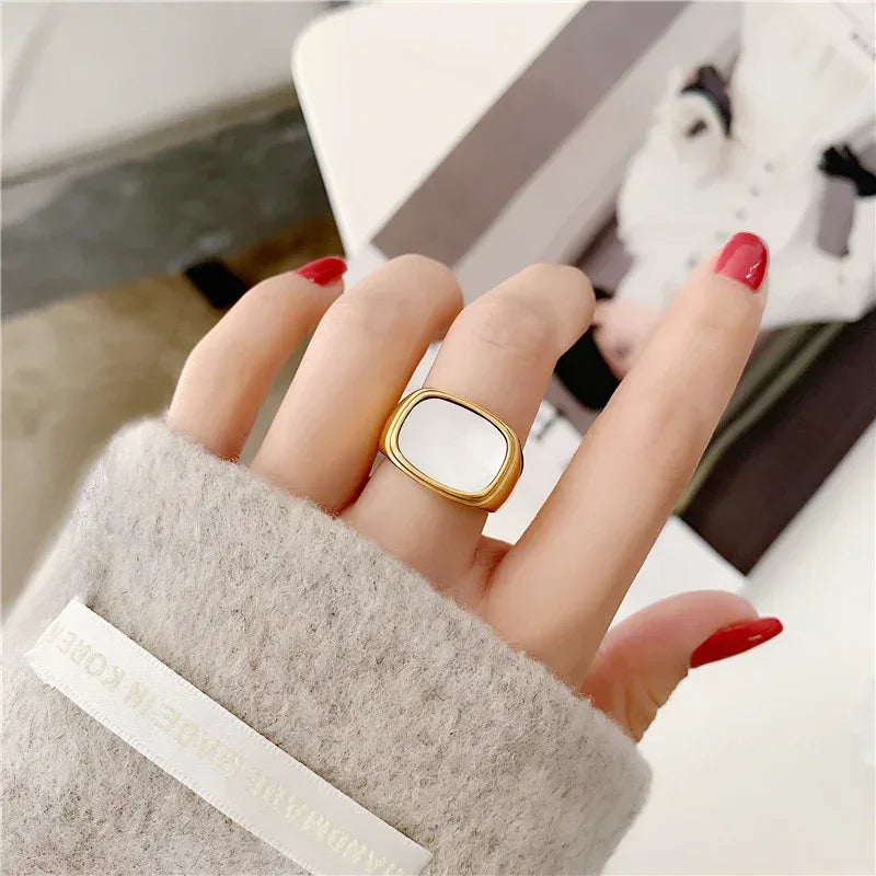 fritillary-shell-18k-vintage-ring - Viexta