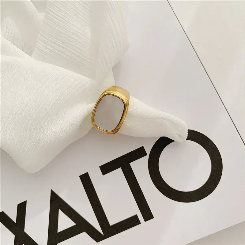 fritillary-shell-18k-vintage-ring - Viexta