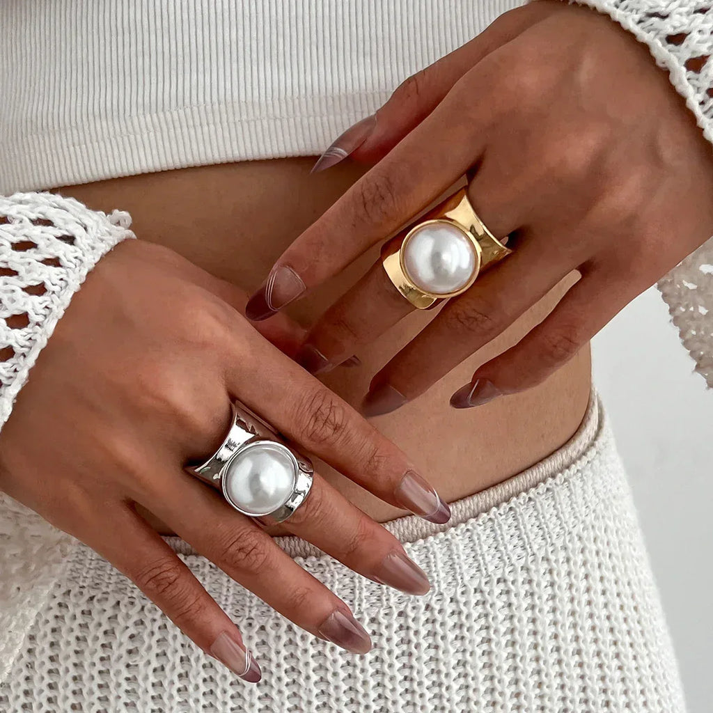 exaggerated-inlaid-large-pearl-wide-ring - Viexta