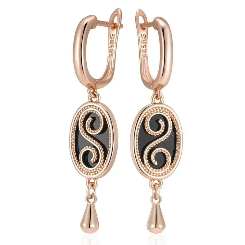 Hollow Pattern Heart-shaped Earrings - Viexta