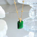 emerald-zircon-pendant-necklace-earring-jewelry-set