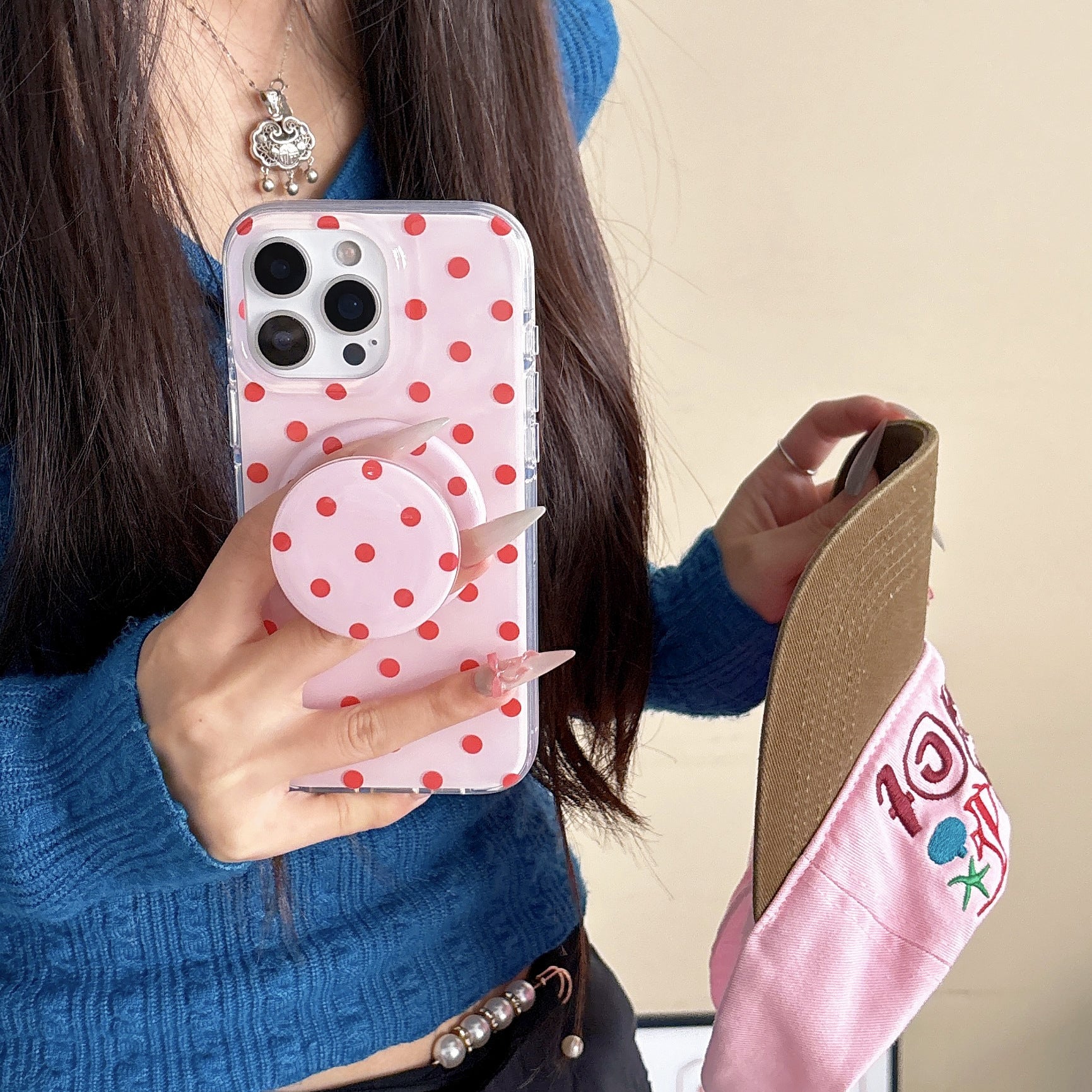 Polka Dot Magnetic Bracket iPhone Case