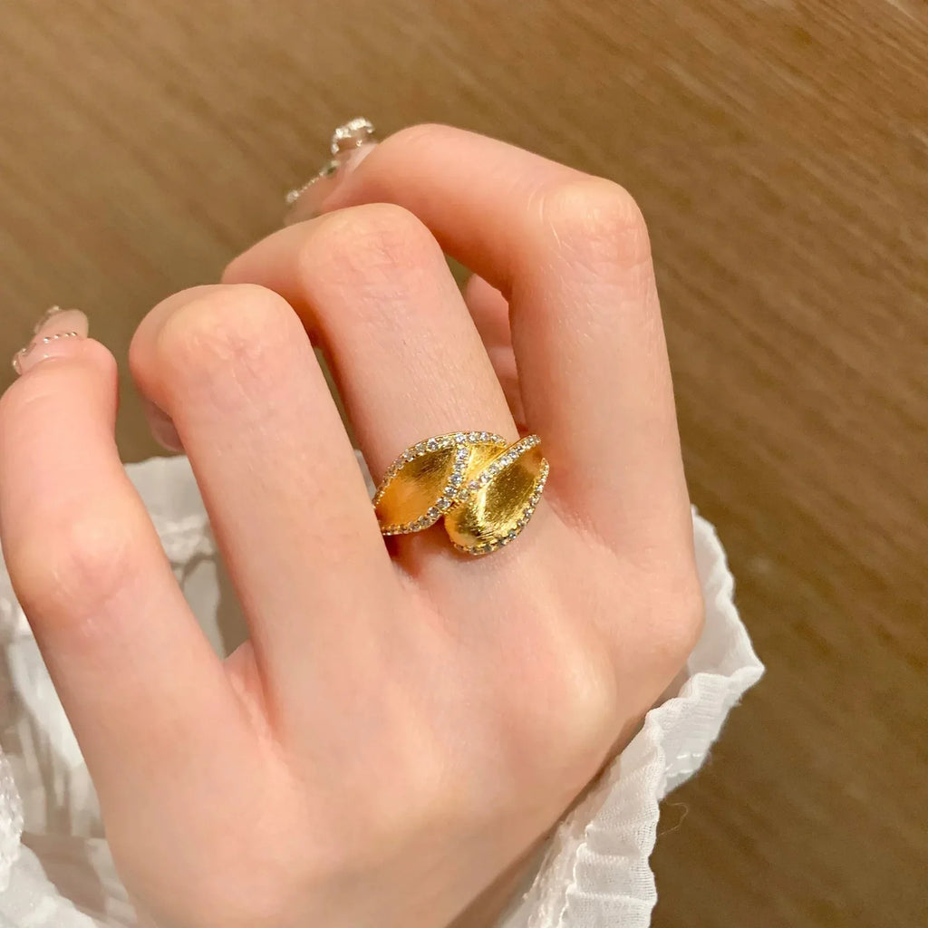 Antique Brushed Leaves Ring - Viexta