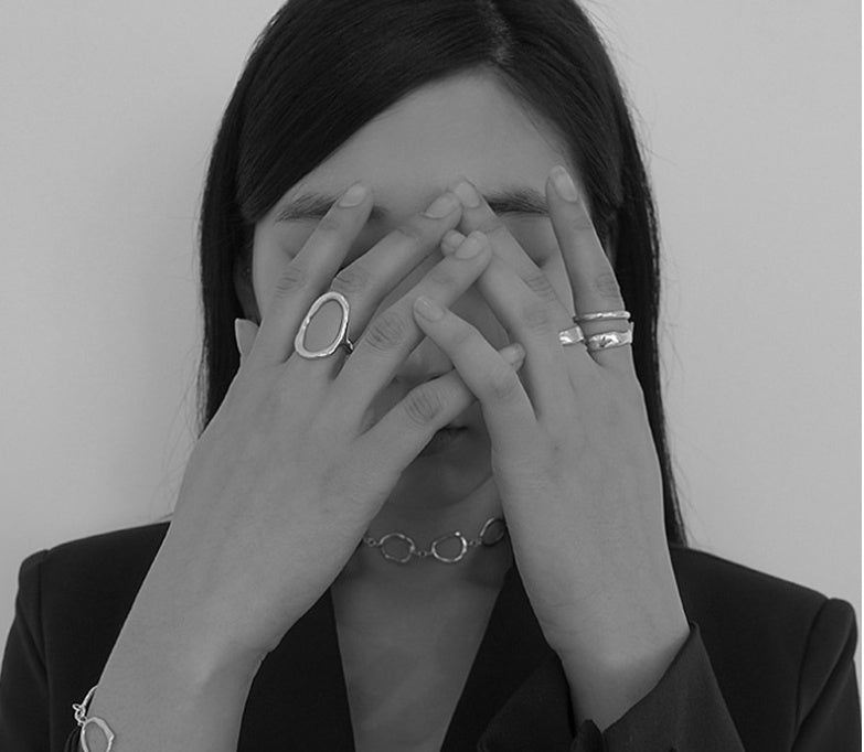 18k Hollow oval Ring