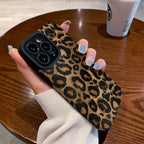 gold-leopard-iphone-case