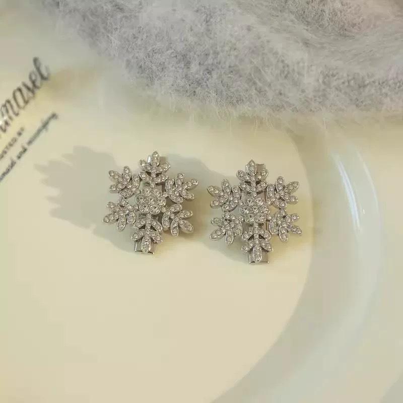 Cyrstal Snowflake Pearl Hair Clip