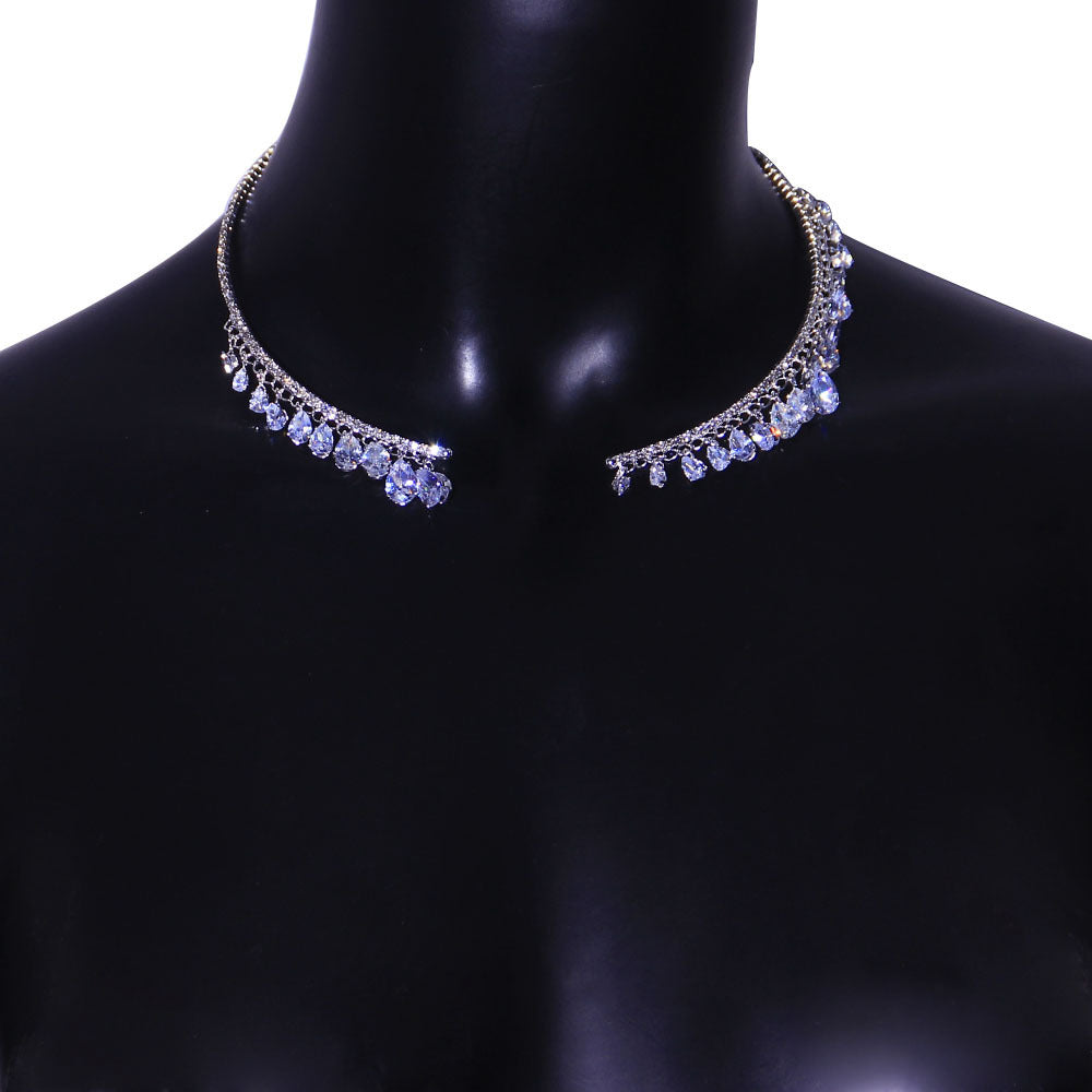 niche-design-diamond-necklace