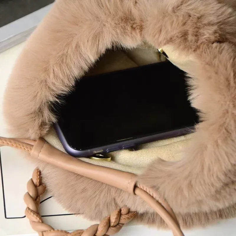 Plush Versatile Pleated Cloud Bag - Viexta
