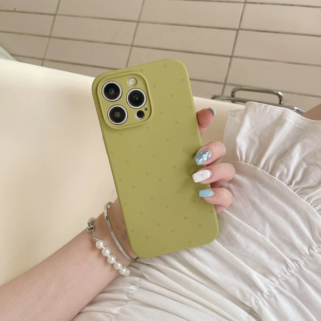 love-heart-liquid-silicone-buck-resistance-iphone-case - Viexta