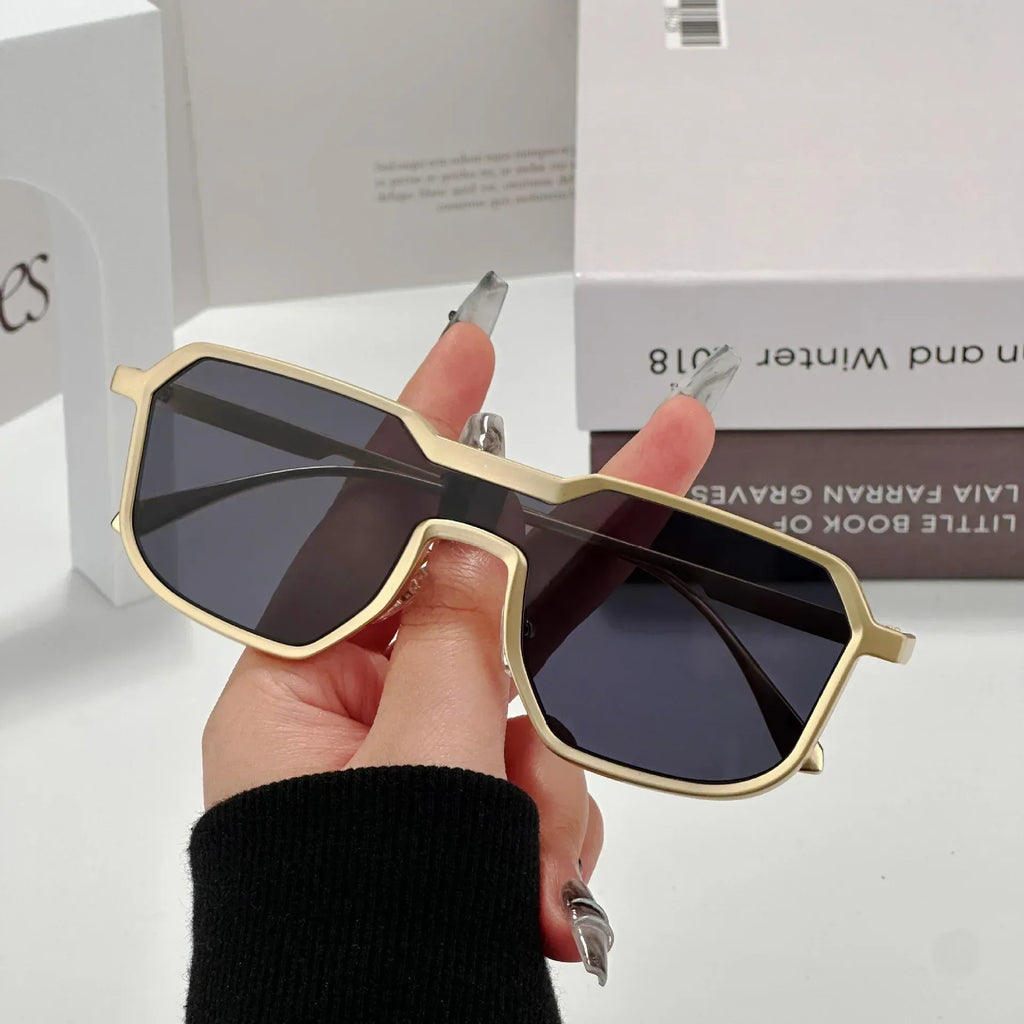 One-piece Street Shooting Sunglasses - Viexta