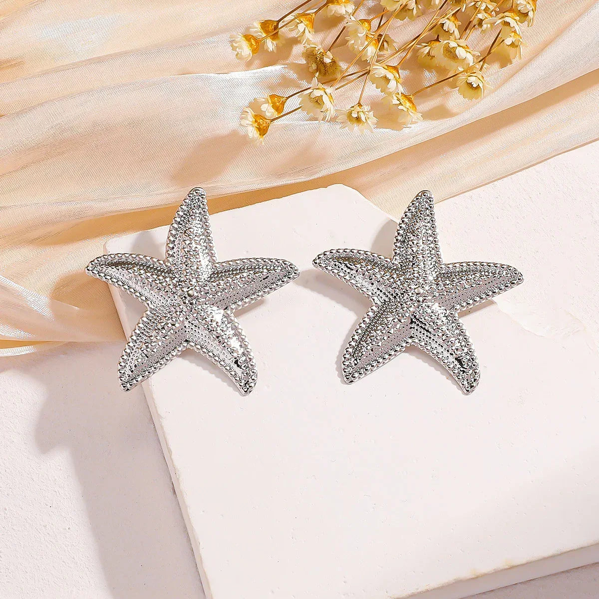 Ocean Exaggerated Star Ear Studs - Viexta