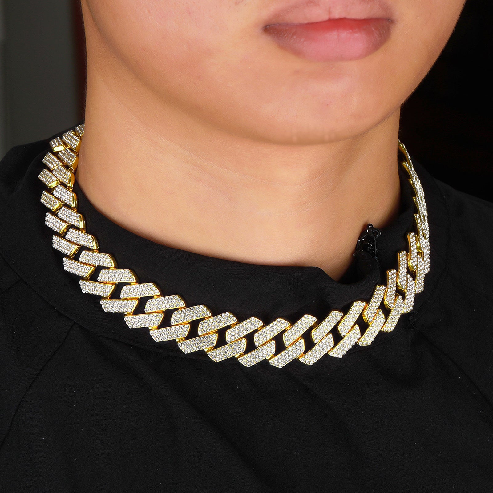 20mm Diamond-Shaped Cuban-Link Necklace