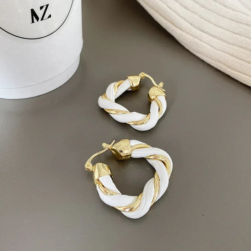 Leather Twist Earrings. - Viexta
