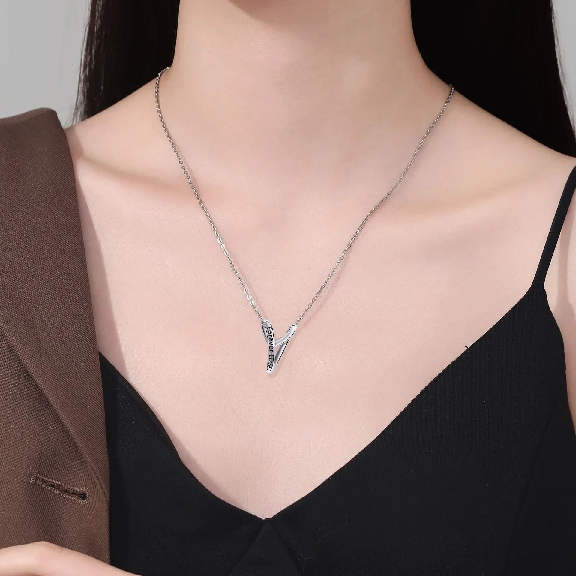 Classy Pendant Letter Necklace - Viexta