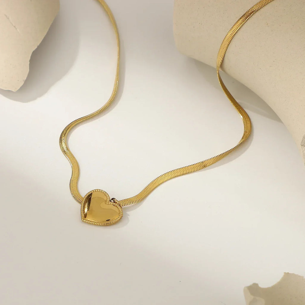Thick Heart Necklace - Viexta