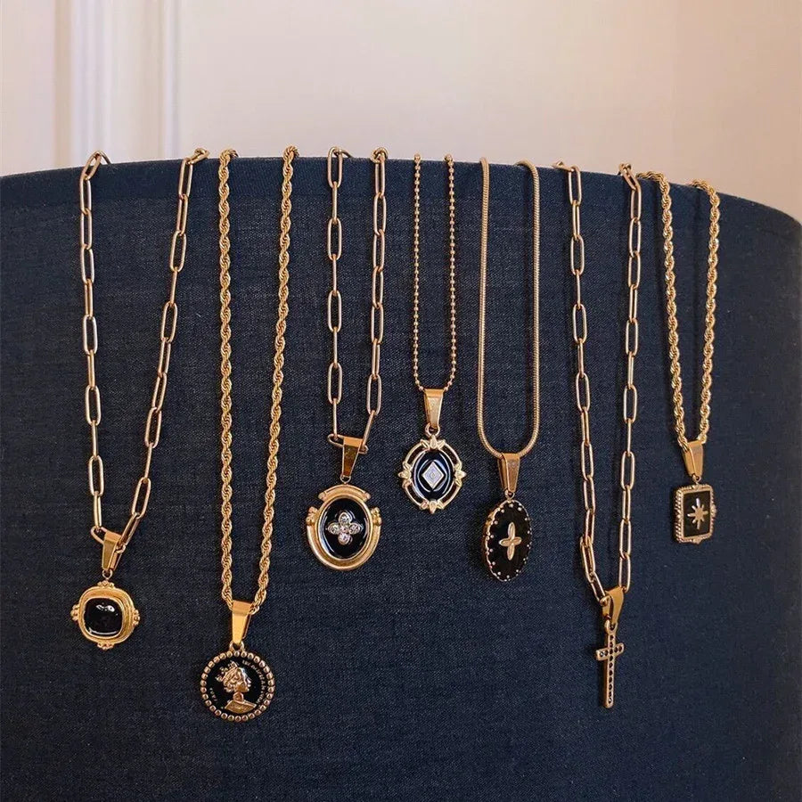 Retro Black Titanium Necklace - Viexta