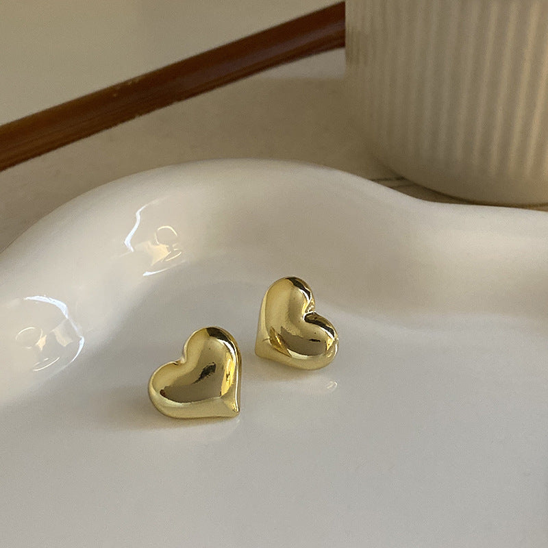 Three-dimensional Heart-shaped Earrings