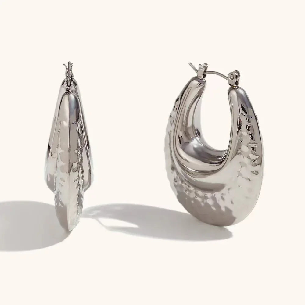 Beat Pattern Glossy Oval Earrings - Viexta