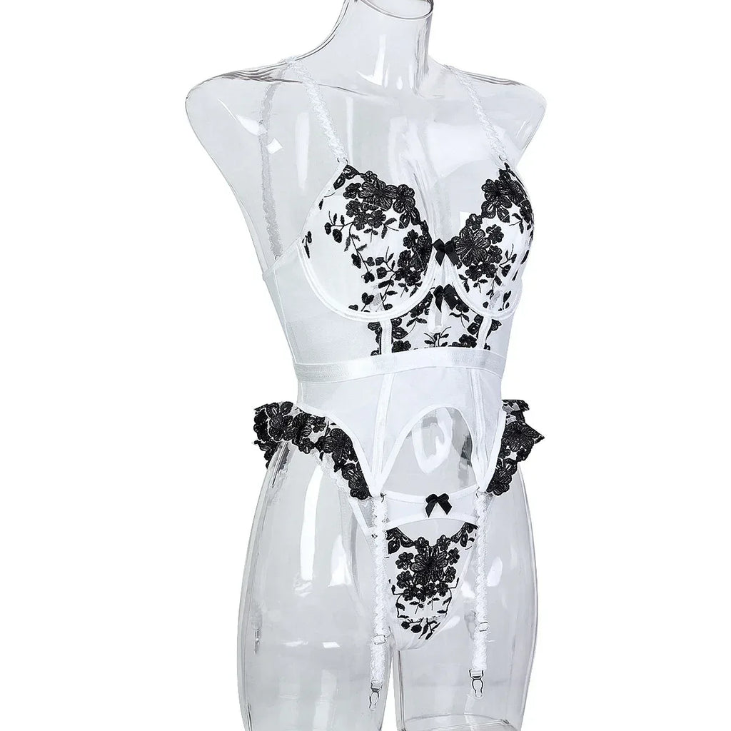 embroidered-flower-black-and-white-stitching-cute-waist-strap-lingerie - Viexta