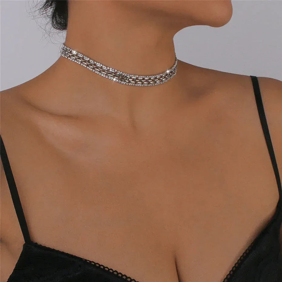 exaggerated-claw-chain-rhinestone-tassel-necklace - Viexta