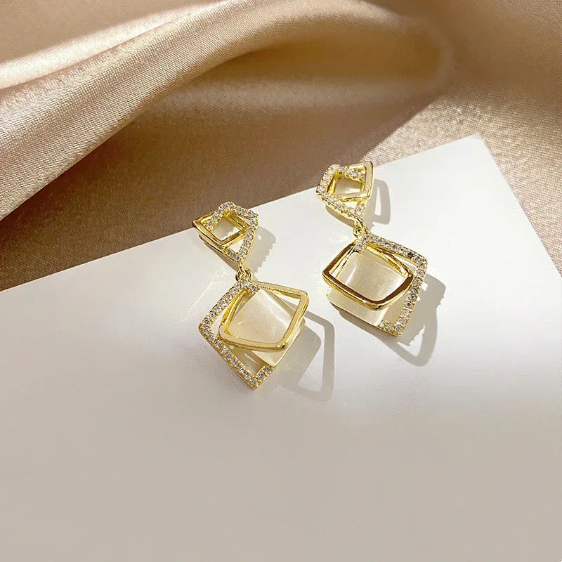 Cold Wind Net Earrings - Viexta