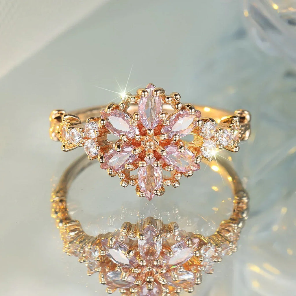 round-champagne-gold-horse-eye-diamond-ring - Viexta
