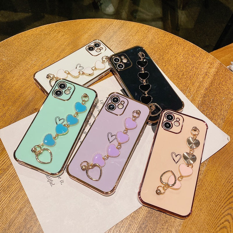 electroplated-heart-shaped-iphone-shell