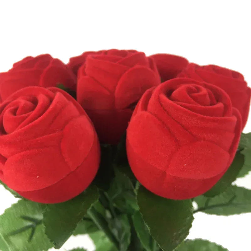 roses-with-branches-and-leaves-ring-box - Viexta