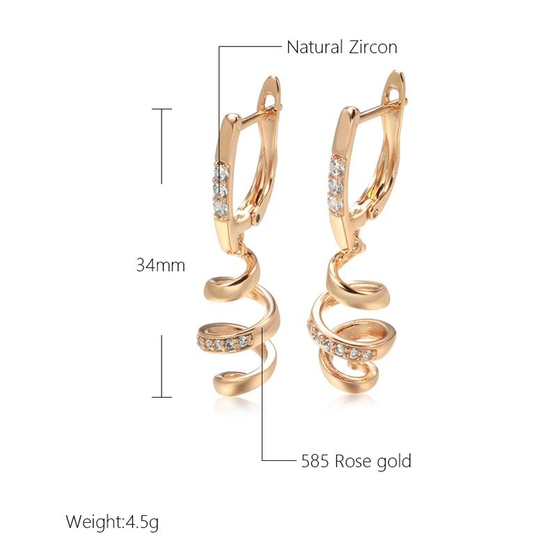 Luxe D-shaped Earring