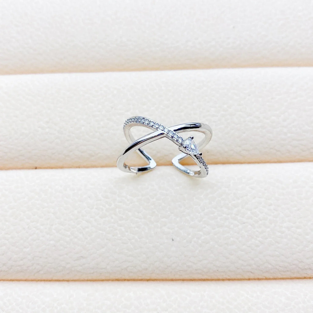 Micro Inlaid Zircon Geometric Ring - Viexta