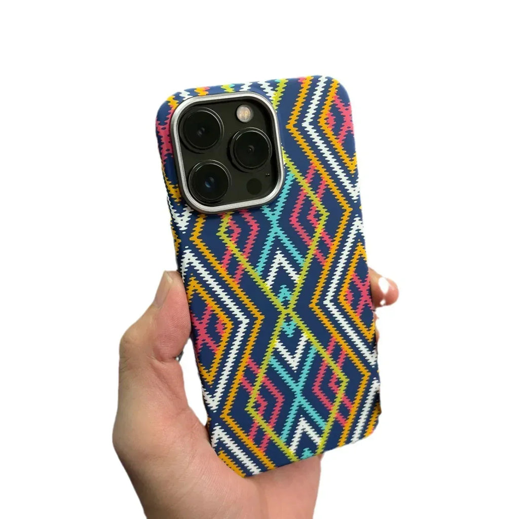 kevlar-pattern-luminous-magnetic-iphone-cover - Viexta