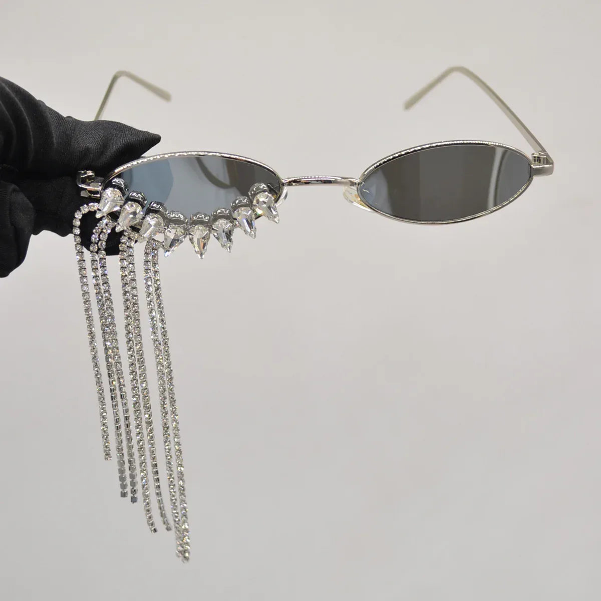 Glamorous Rhinestone-tasseled Sunglasses - Viexta