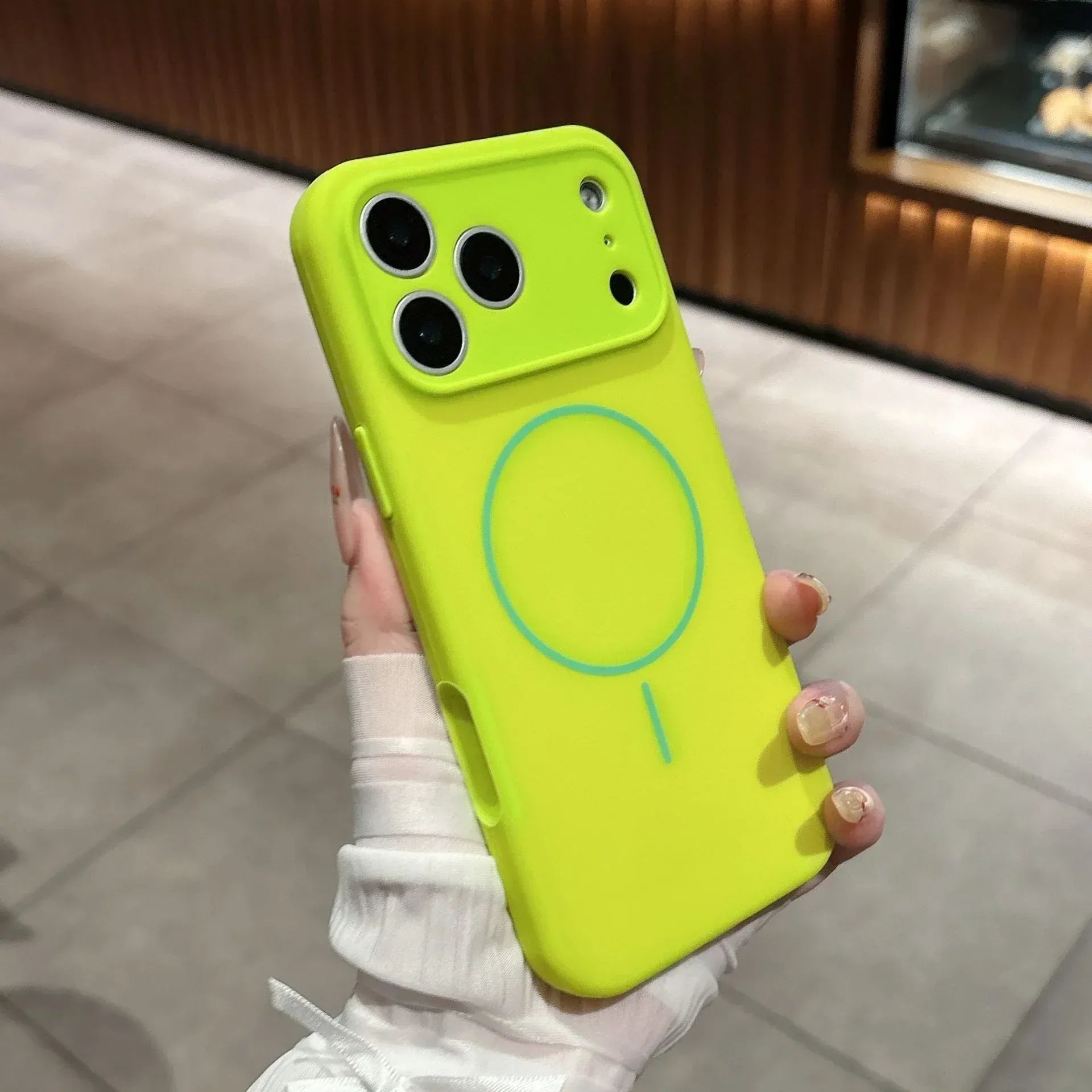 Fine Circle Magnetic iPhone Case Liquid Silicone - Viexta
