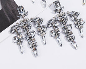 Luxury Sparkling Rhinestone Water Drop Tassel Stud Earrings