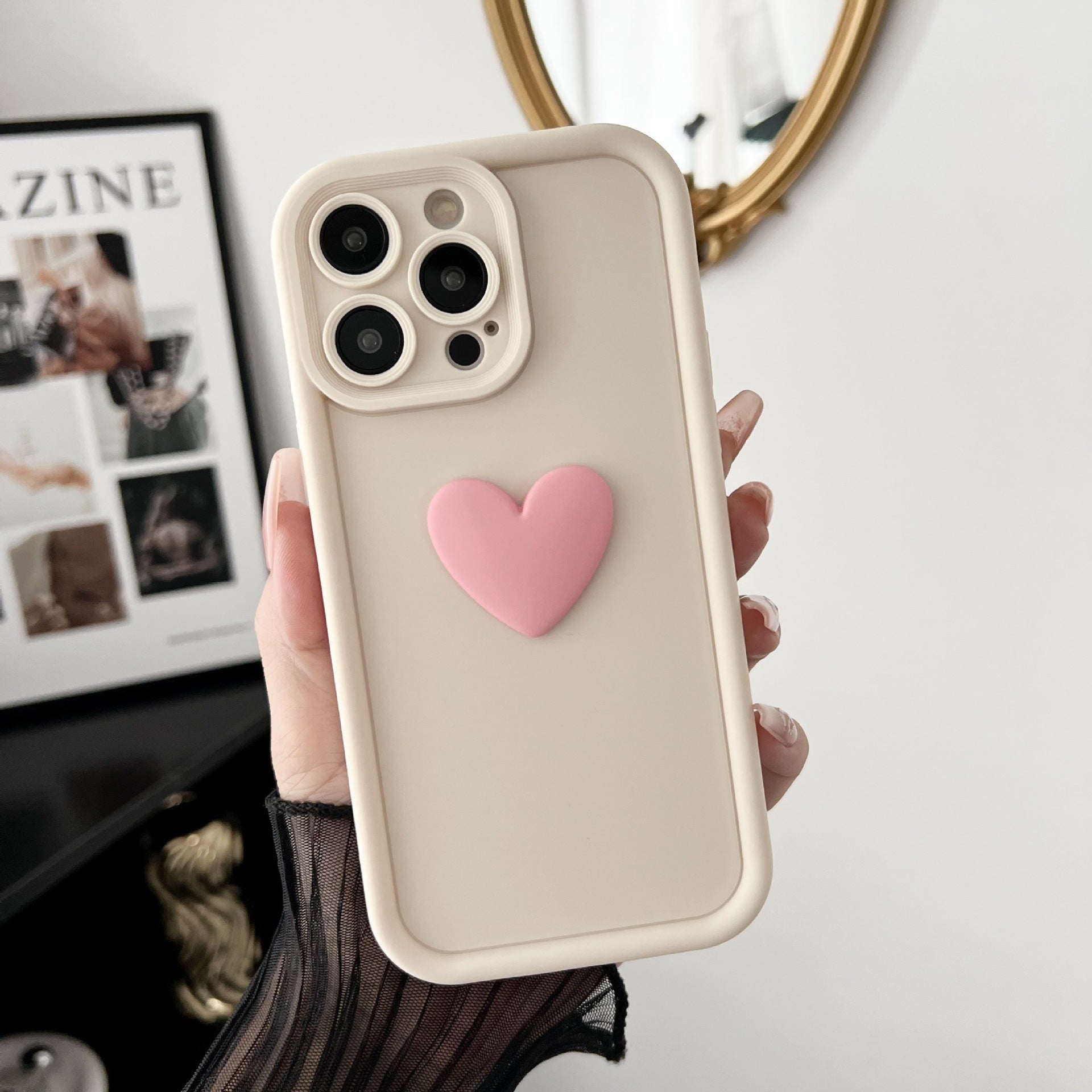 three-dimensional-heart-mobile-iphone-case