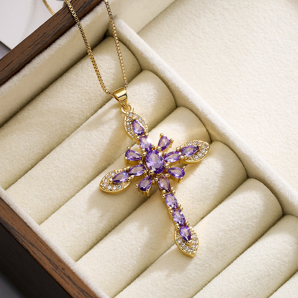 European Exquisite 18K Gold Zircon Necklace