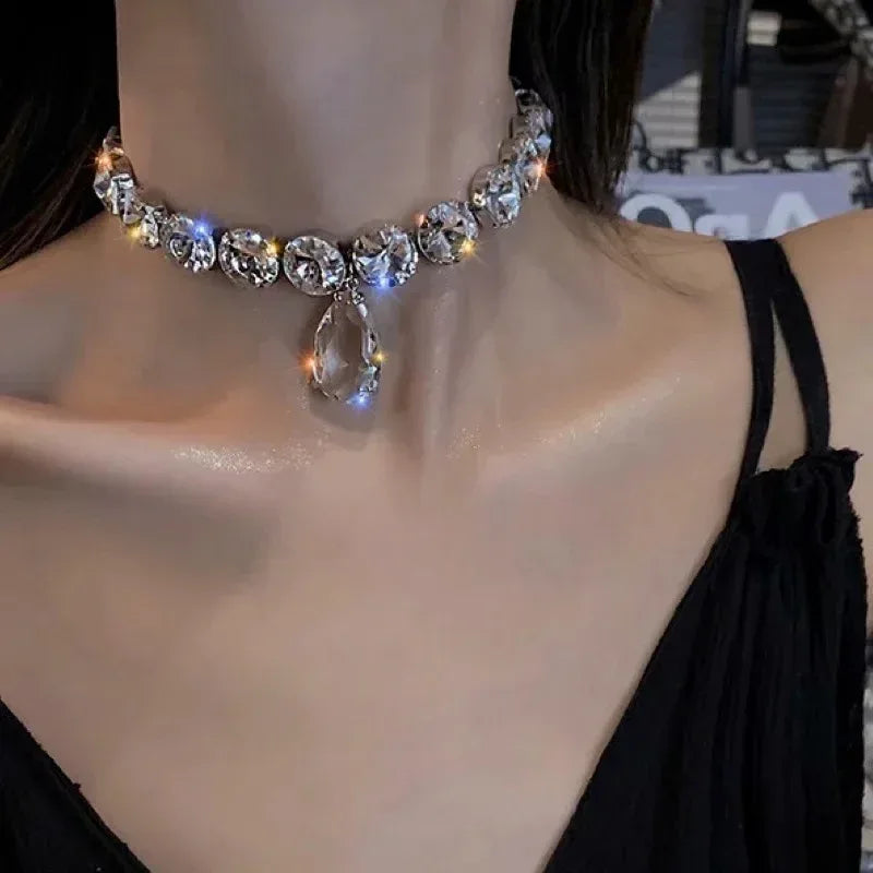 Crystal Clavicle Choker Neckpiece - Viexta