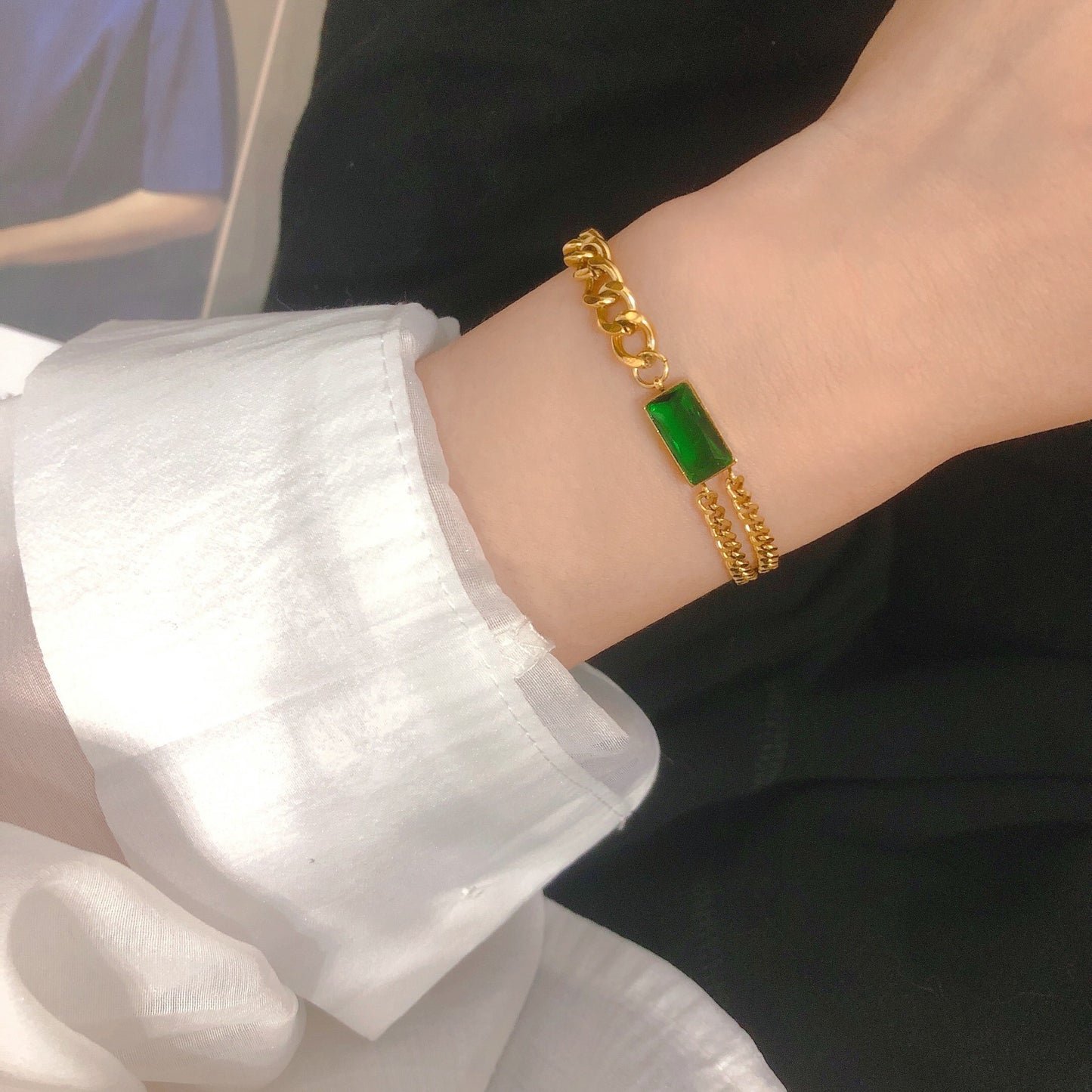 Women's Niche Design Emerald Bracelet