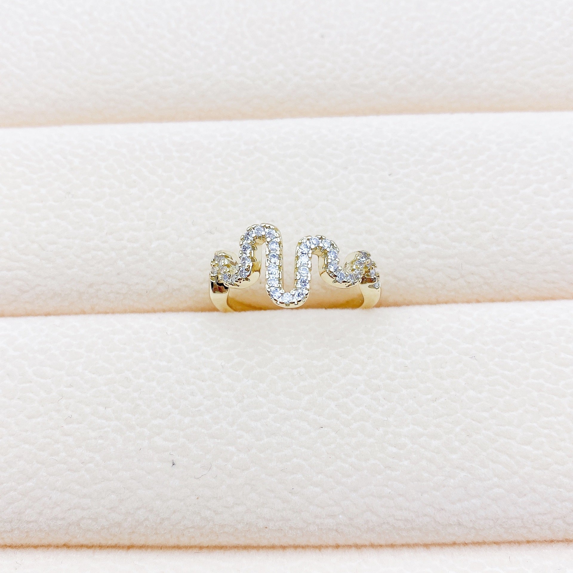 Micro Inlaid Zircon Geometric Ring