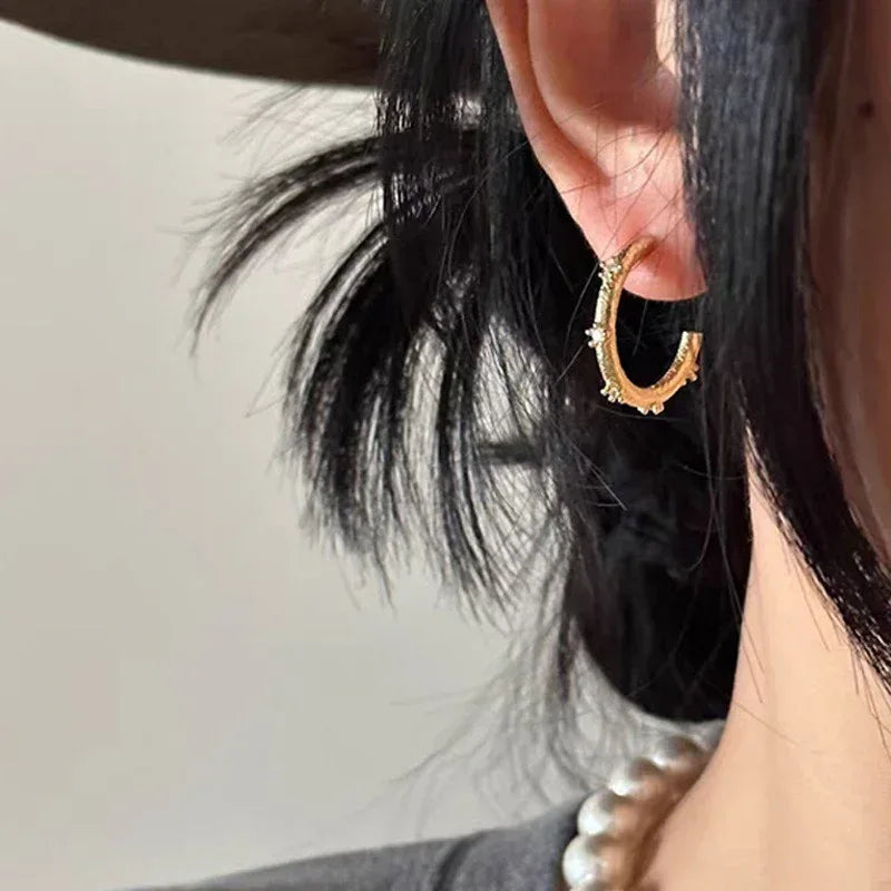 18k-retro-hong-kong-elegant-ear-studs - Viexta