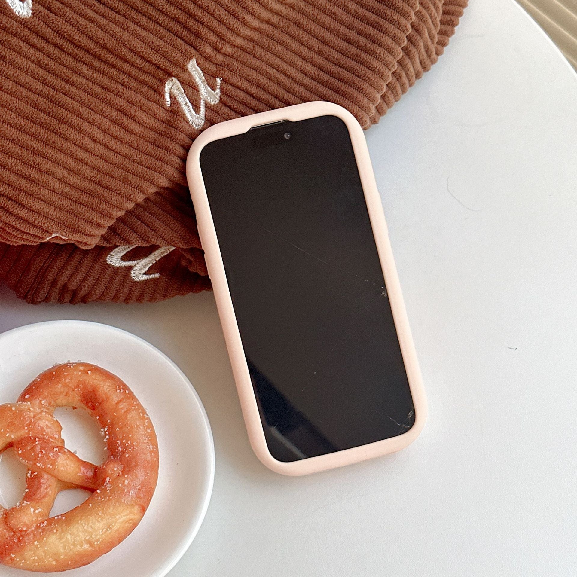 Capybara Stretchable Bracket iPhone Case