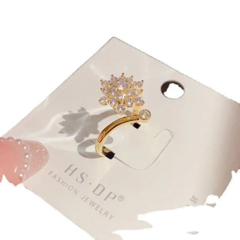Niche Spinning Snowflake Ring - Viexta