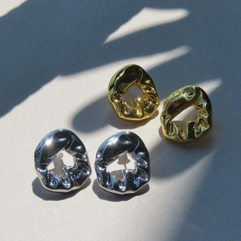 18k-gold-balloon-fold-irregular-texture-earrings - Viexta