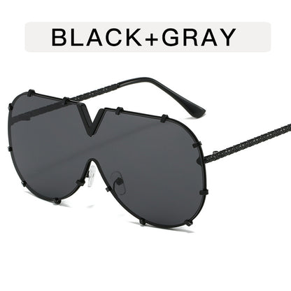 Metal Conjoined Rivet V-shaped Sunglasses