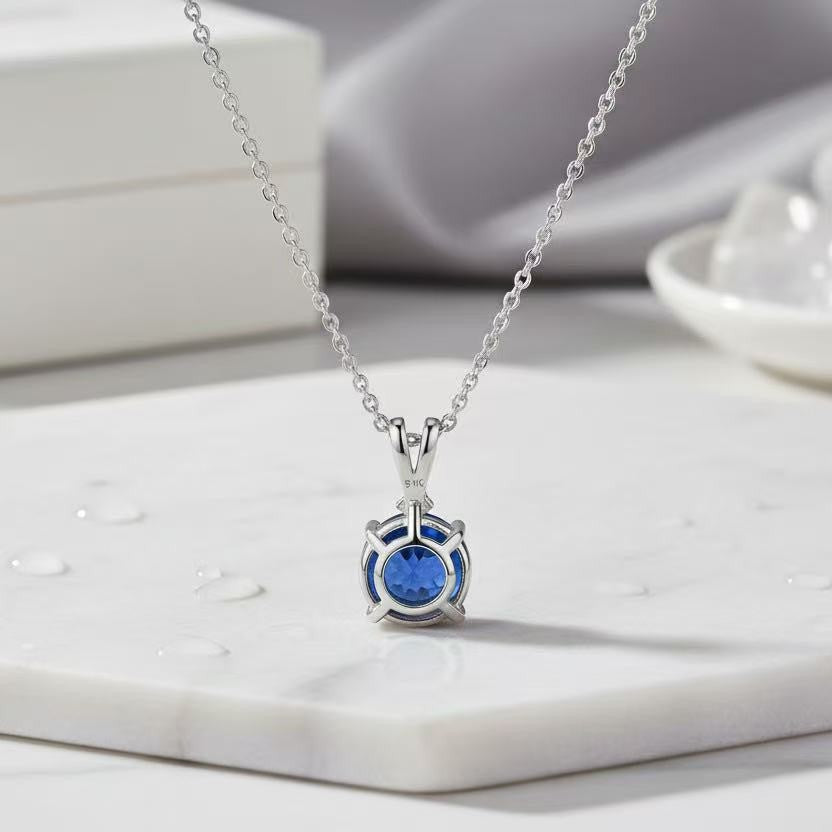 Womens Stylish And Elegant Necklace