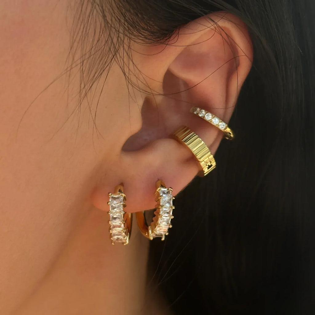 Titanium Steel Minimalist Small Zircon Earrings - Viexta