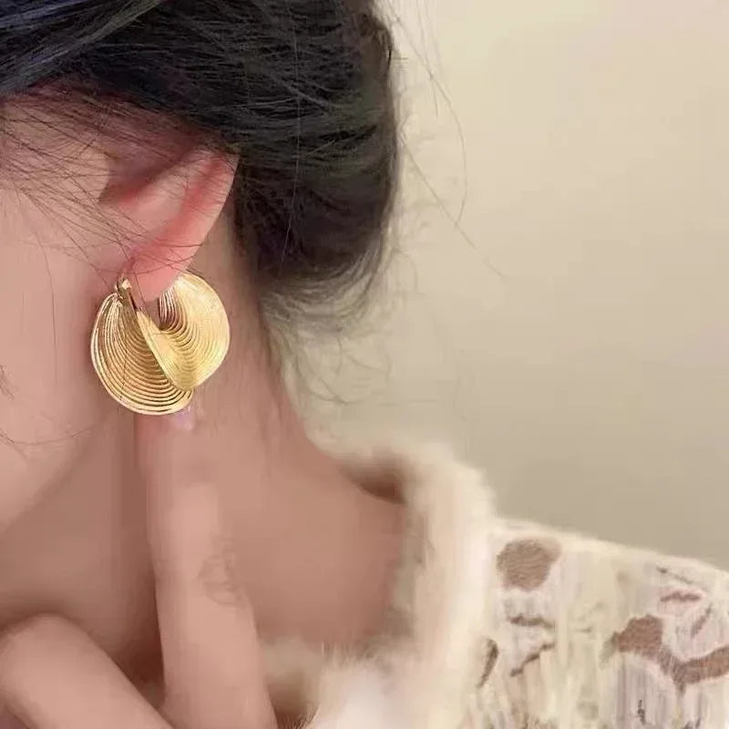 18k-retro-hong-kong-elegant-ear-studs - Viexta