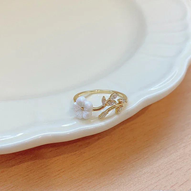 Micro Set Crystal Zircon Pearl Ring - Viexta
