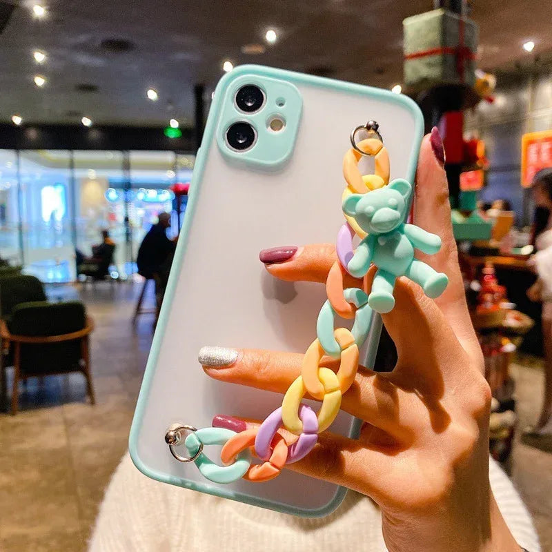bear-bracelet-silicone-iphone-case - Viexta