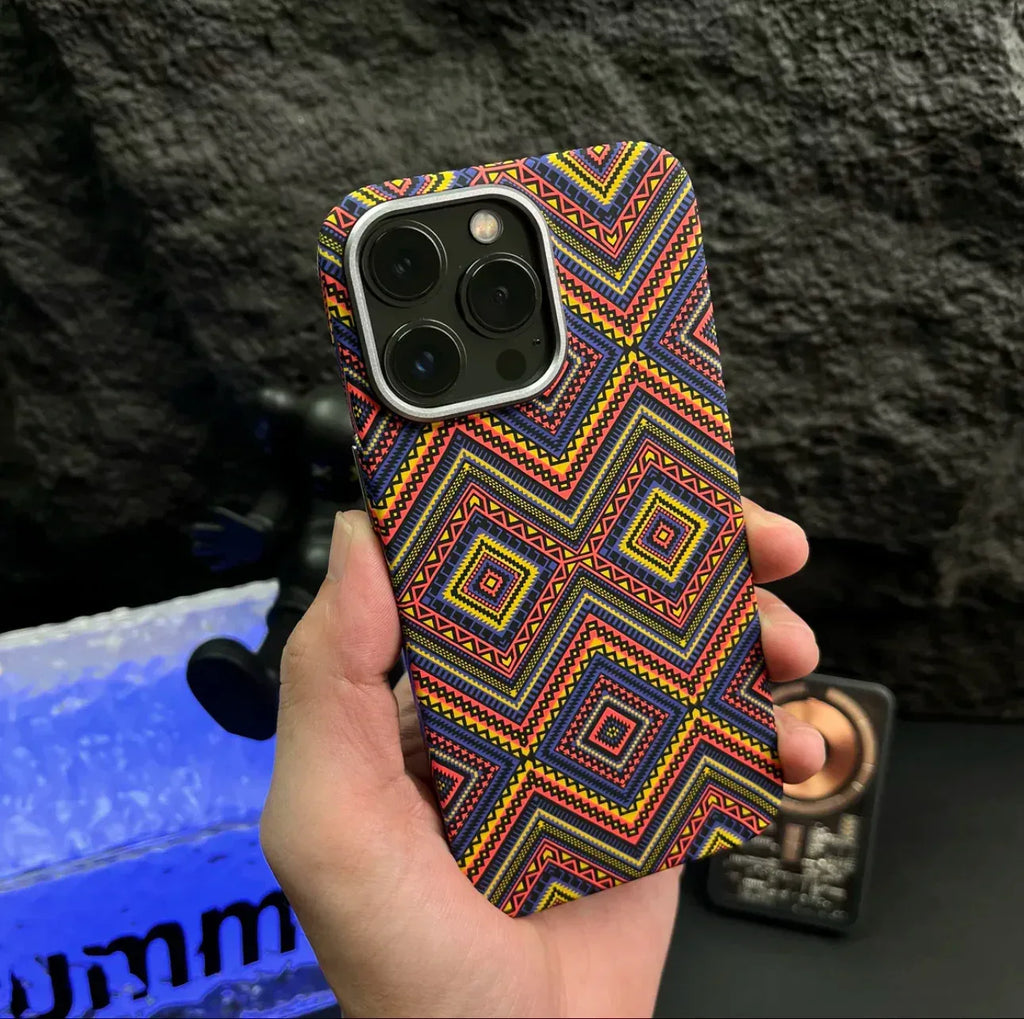kevlar-pattern-luminous-magnetic-iphone-cover - Viexta